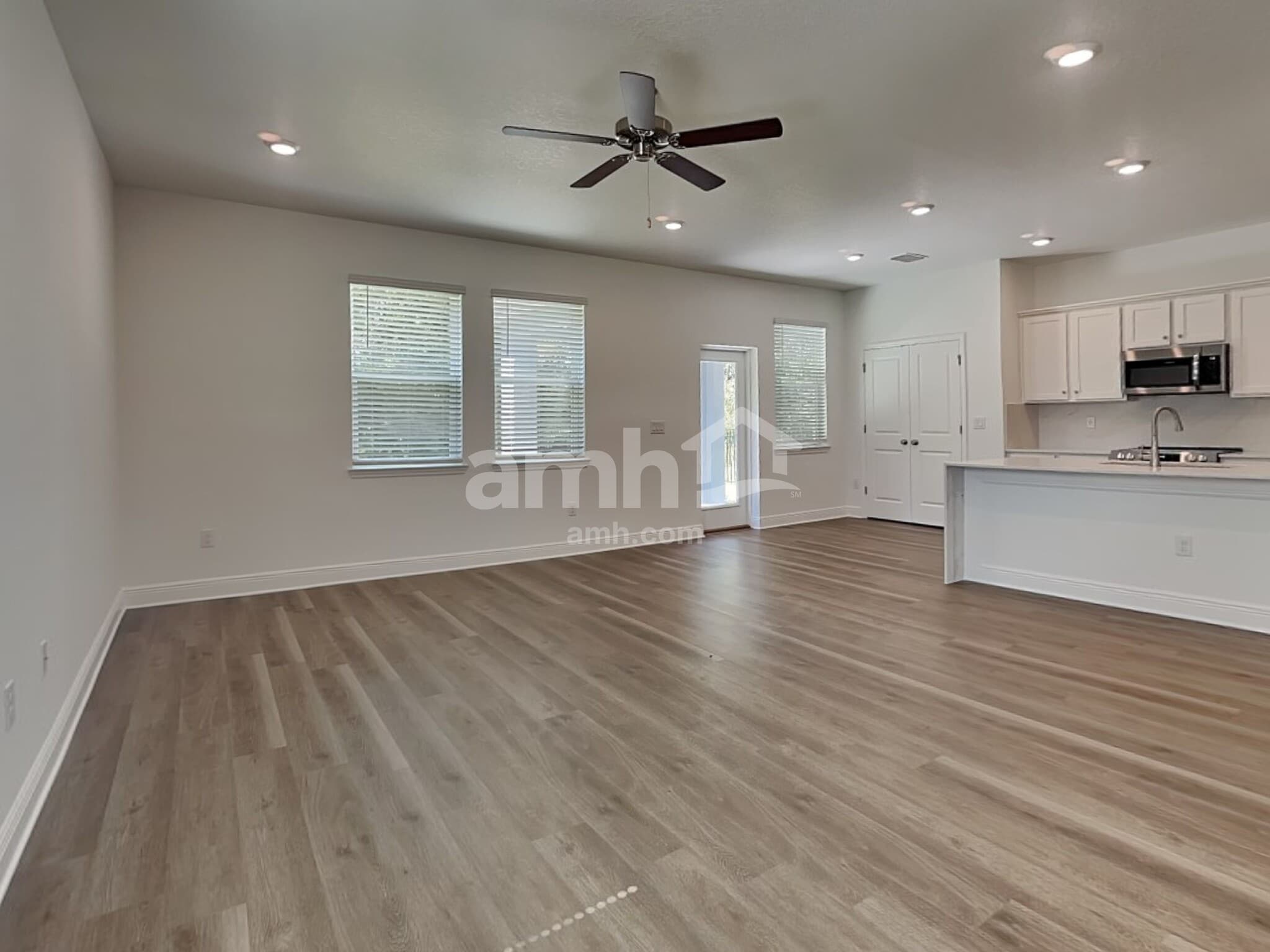 Building Photo - 6649 Atlantic Bch Ave