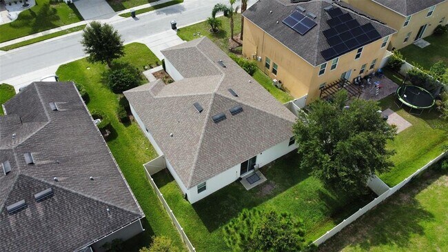 Building Photo - 1562 Tamarind Rd