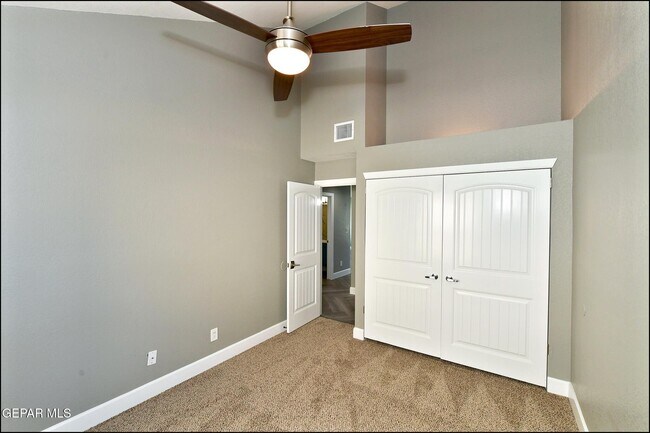 Building Photo - 2013 Sun Country Dr