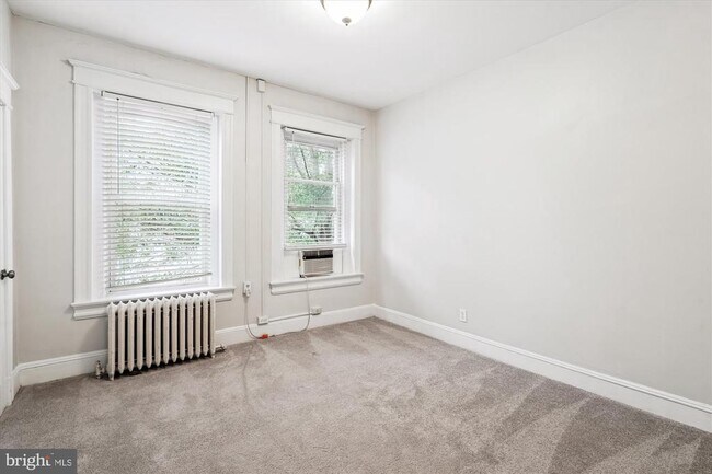 Building Photo - 150 Seaton Pl NW