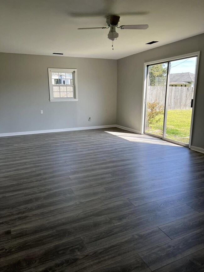 Building Photo - 59 Beaver Rd