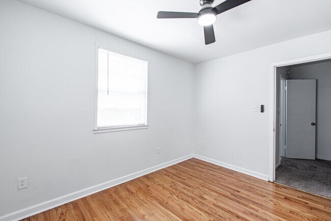 Building Photo - 432 N Patrick St