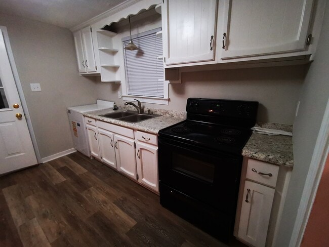 Kitchen - 3299 Charles City Rd