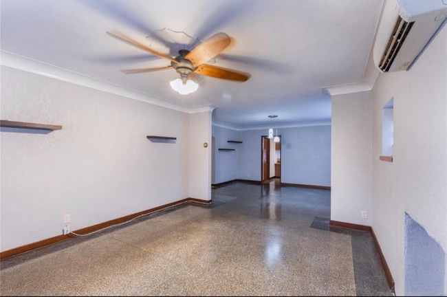 Building Photo - 6000 Arendes Dr