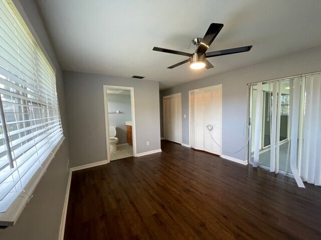 Building Photo - 4341 Country Club Blvd