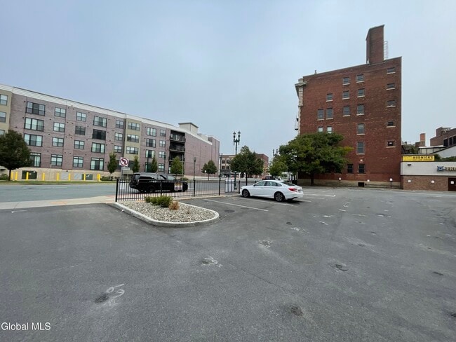 Building Photo - 192 Erie Blvd