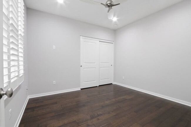 Building Photo - For Lease – 4 Bed / 3 Bath Townhome with 2-Car Garage