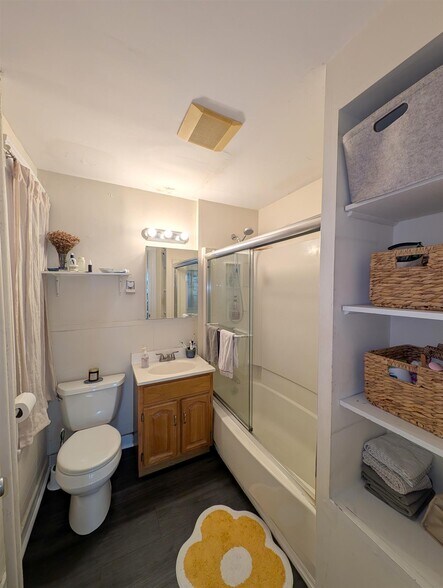 Building Photo - 14 Sanborn Ave