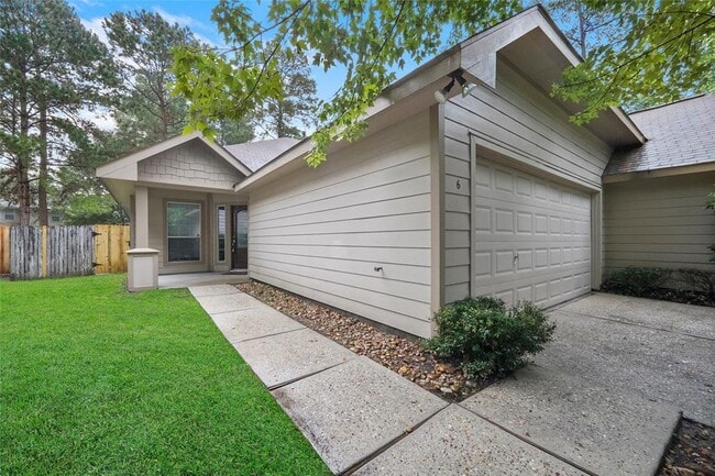 Building Photo - 6 Valewood Pl