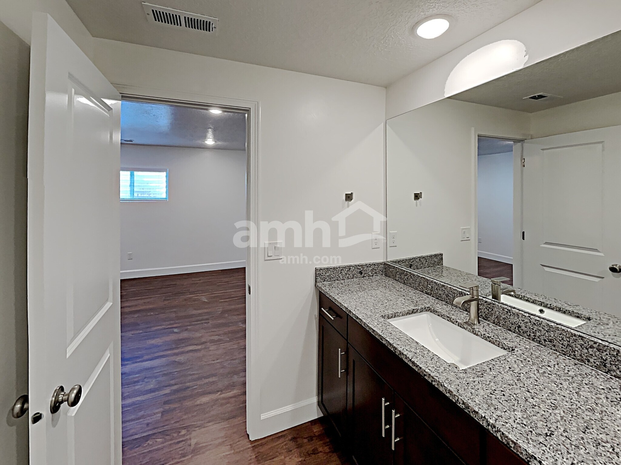 Building Photo - 6063 W Arranmore Dr