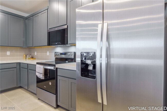 Building Photo - 188 Vanhoy Ave