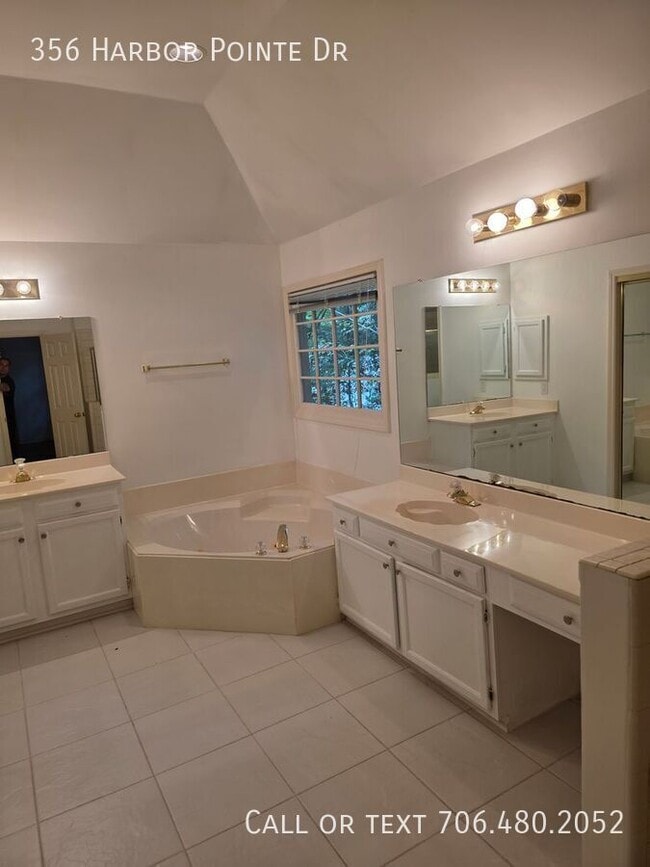 Building Photo - 356 Harbor Pointe Dr