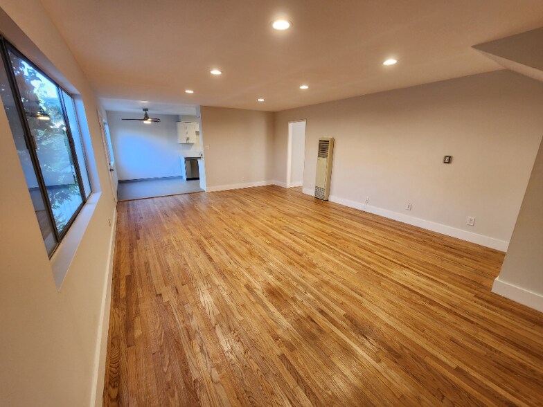 Building Photo - 1442 Stanford St