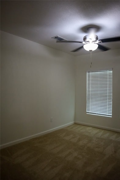 Building Photo - 621 North St