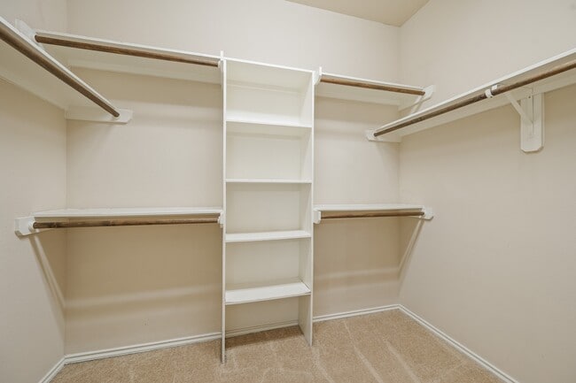 Building Photo - 2827 Arica Ln