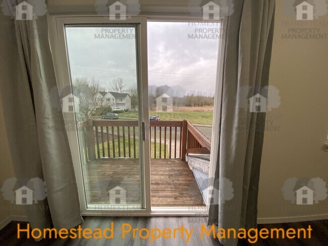 Building Photo - 599