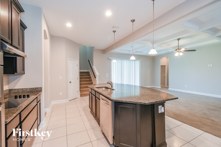 Building Photo - 4302 Song Sparrow Dr