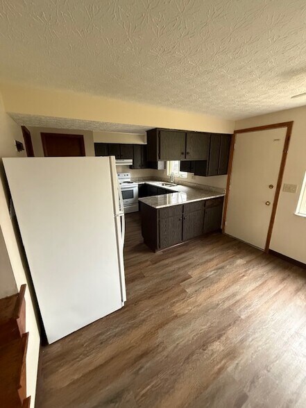 Building Photo - 3402 Beachworth Dr