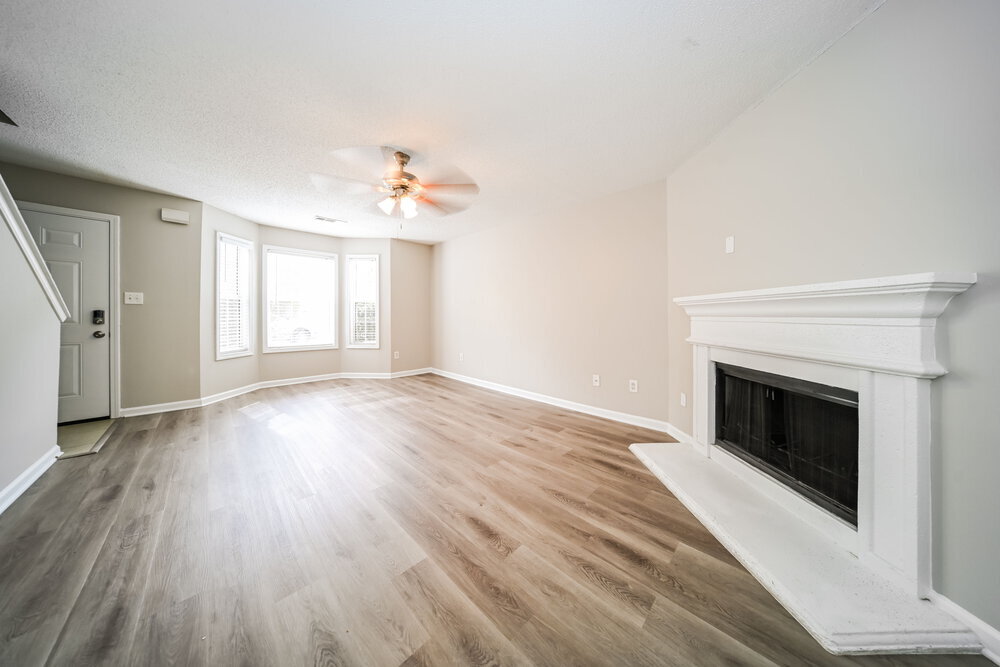 Building Photo - 7130 Ravenwood Ln