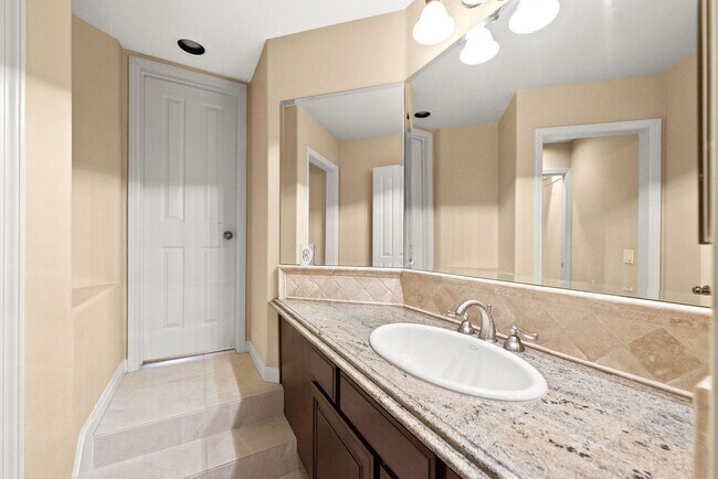Building Photo - 2663 Yellowwood Dr