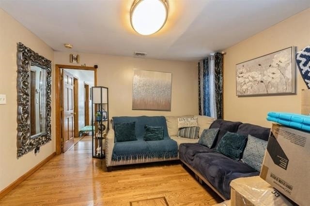 Building Photo - 1012 Paterson Plank Rd