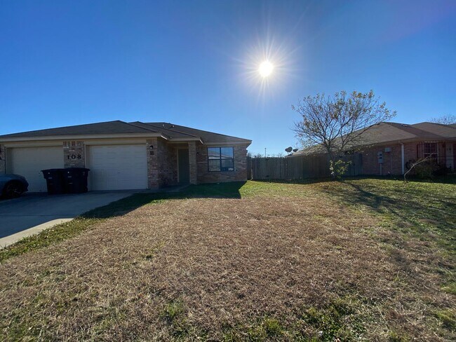 Primary Photo - 108 Castellon Ct