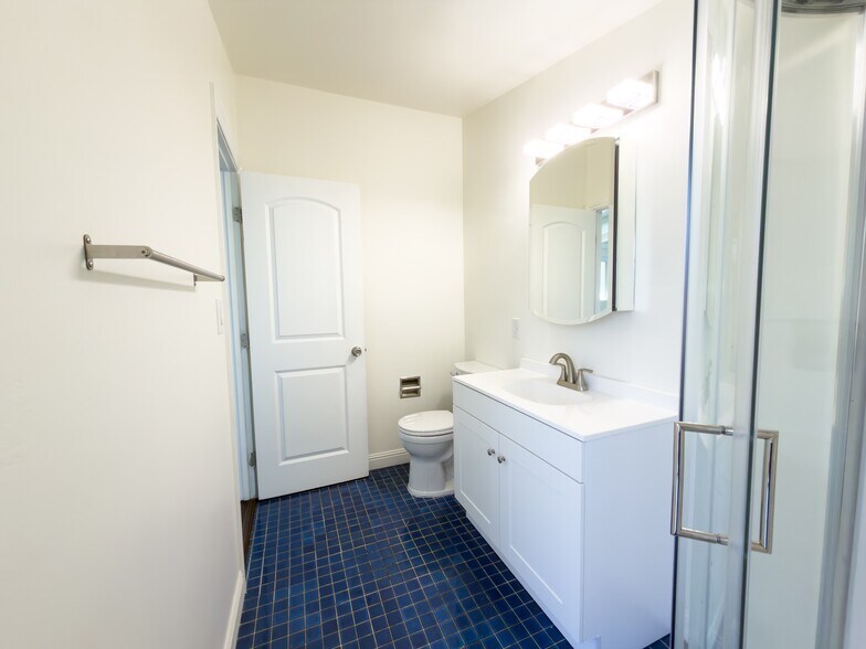 Building Photo - 6763 Lurline Ave