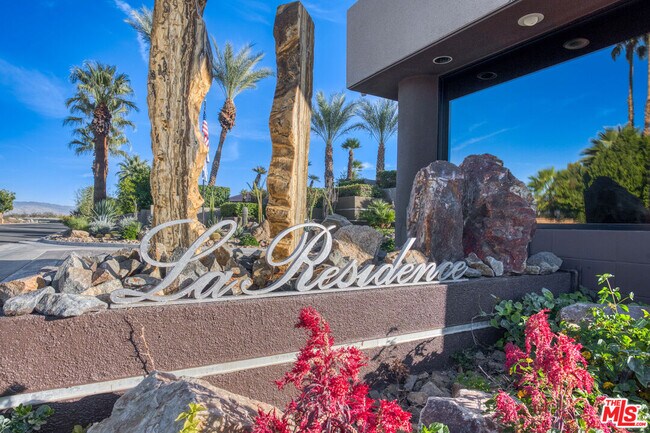 Building Photo - 6 Rocky Ln