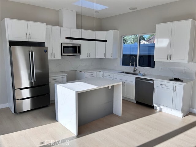 Building Photo - 7404 Hatillo Ave