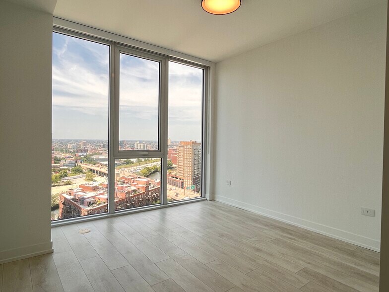 Great Natural Light - 330 W Grand Ave