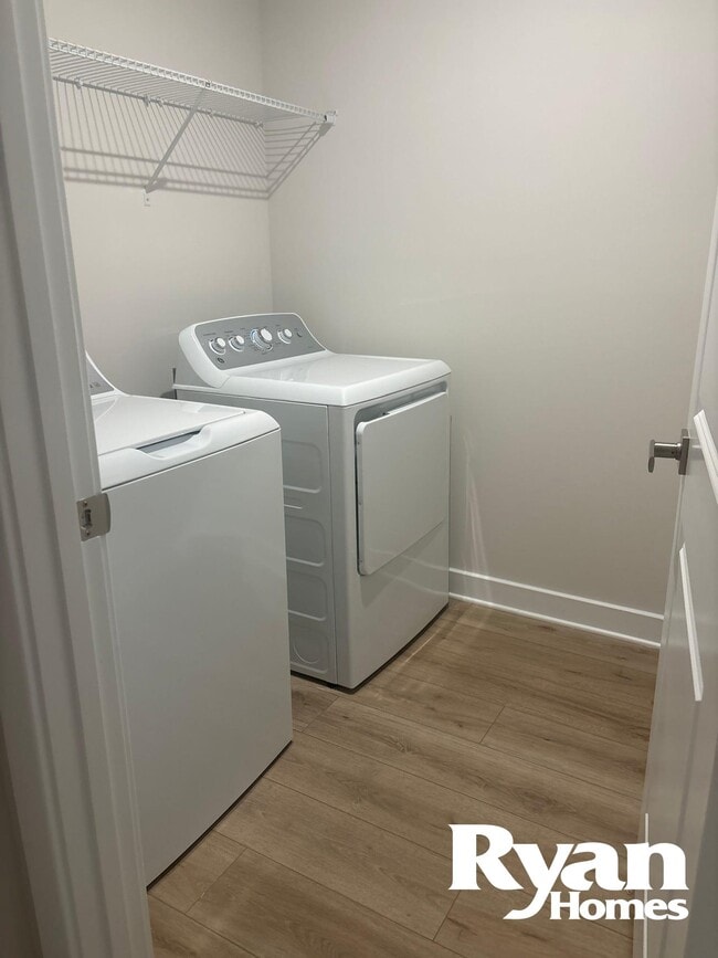 Building Photo - 206 Lograto Ln