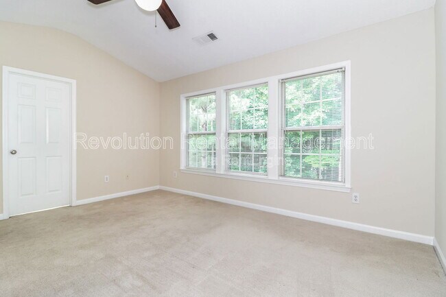 Building Photo - 2614 Regent Walk Dr