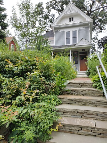 Primary Photo - 1780 Blair Ave