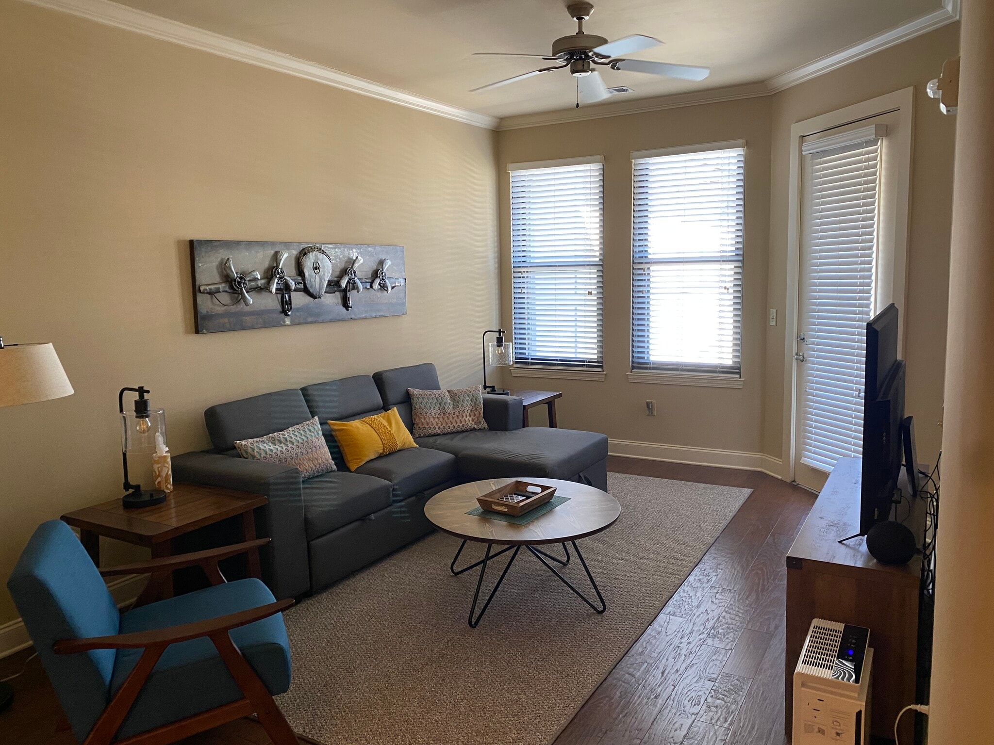 Building Photo - 445 W Blount Ave