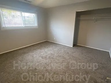 Building Photo - 1234 Hemlock Dr