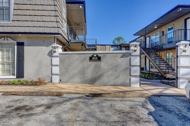 Building Photo - 513 Ridge St