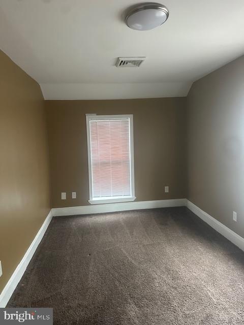 Building Photo - 493 W Elmer Rd