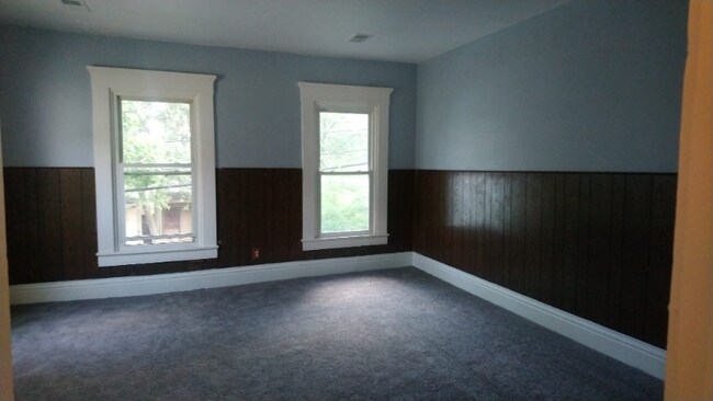 Building Photo - 824 Greenwood Ave