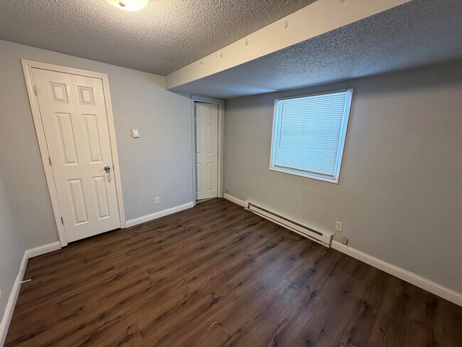 Building Photo - 20-B Elizabeth-