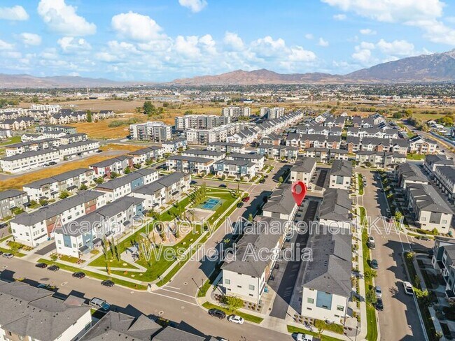 Building Photo - 419 Wood Stream Rd