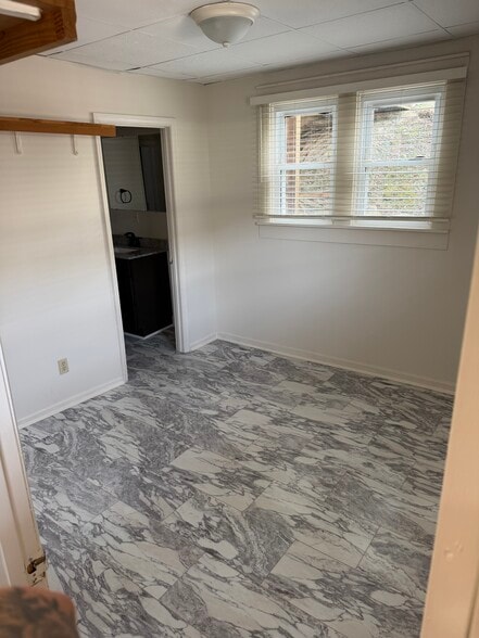 Bedroom - 265 Sycamore St