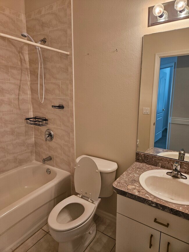 Building Photo - 7427 Wimpole Dr