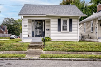 Building Photo - 1028 Forrest St