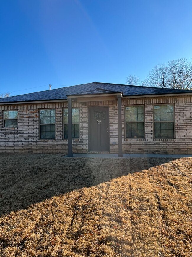 Primary Photo - NEW CONSTRUCTION 3 bed 2 bath duplex