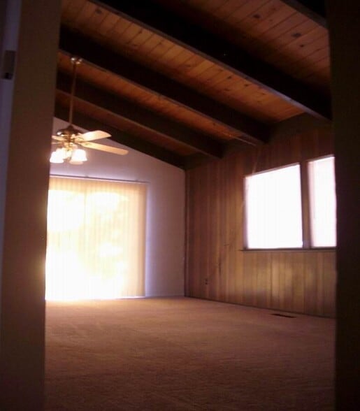 Primary Photo - 3345 Pickett Ave