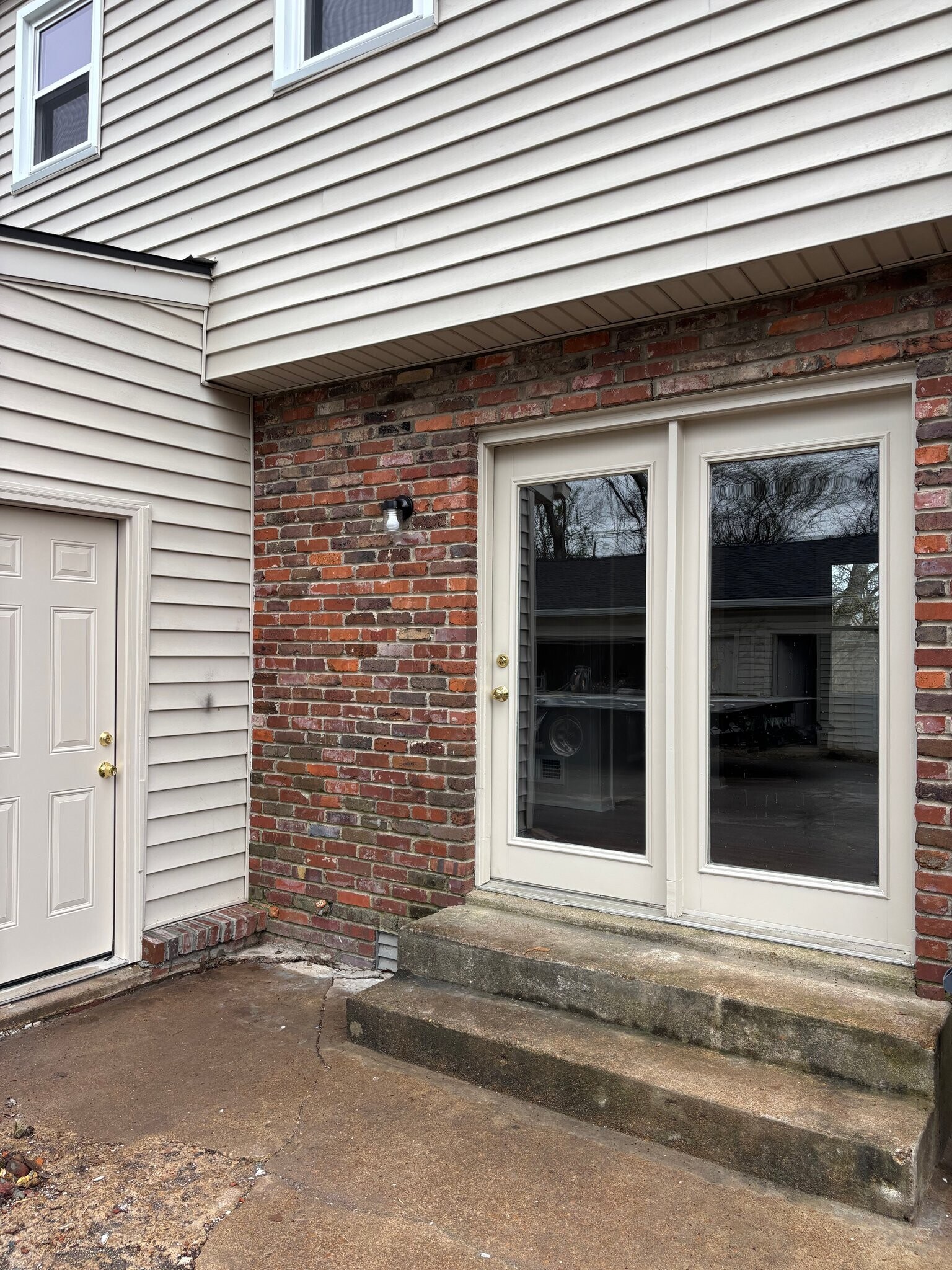 Building Photo - 646 Harpeth Bend Dr