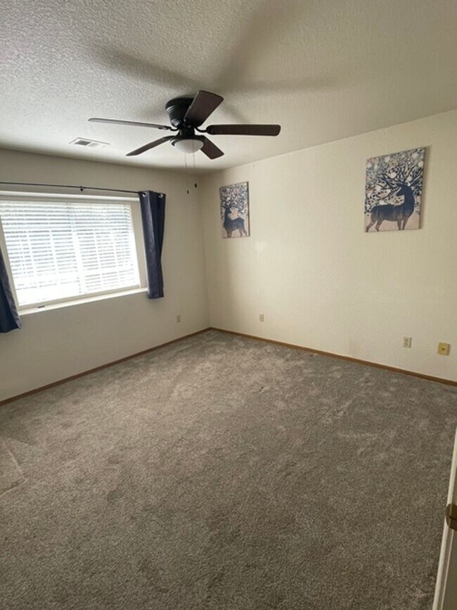 Building Photo - 10475 Gusano Way
