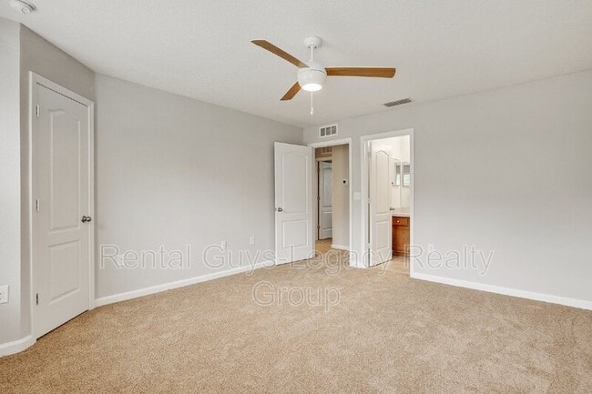 Building Photo - 425 Servia Dr