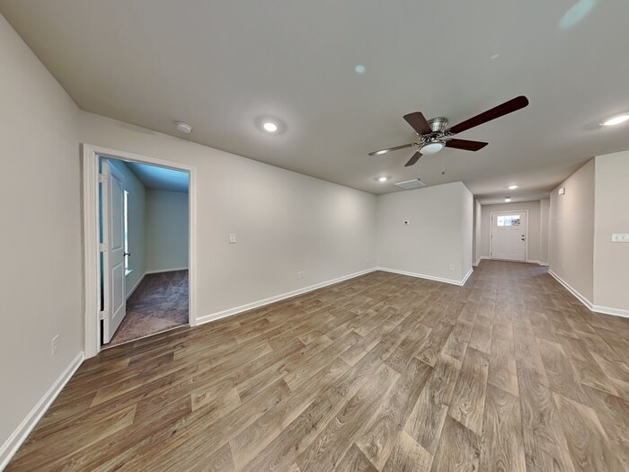 Building Photo - 274 Bent Holly Dr