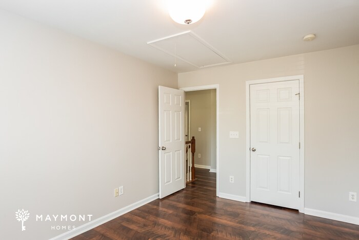Building Photo - 130 N Arcadian Way